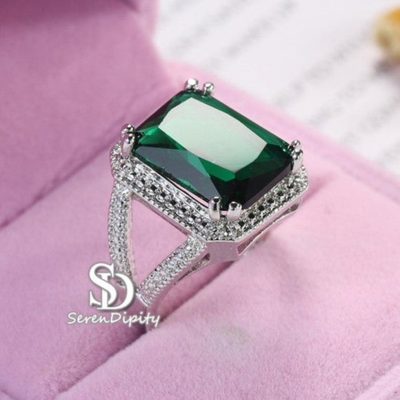 Genuine 925 Sterling Silver Green Peridot Ring NEW - Picture 2 of 3